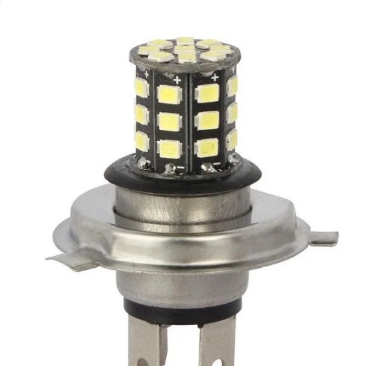 2893370174_svetodiodnaya-lampa-s Светодиодная лампа с цоколем H4 33SMD 2835 12V Белая - Зображення 1