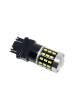 Світлодіодна лампа з цоколем 3157 Т25 P27/7W W3x16q 54SMD 3014 10-30V - Зображення 2