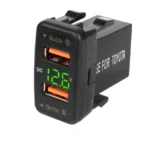 Зарядний пристрій кнопка Toyota з вольтметром та 2 USB 3.4A 12В-24В Зелений - Швидка зарядка